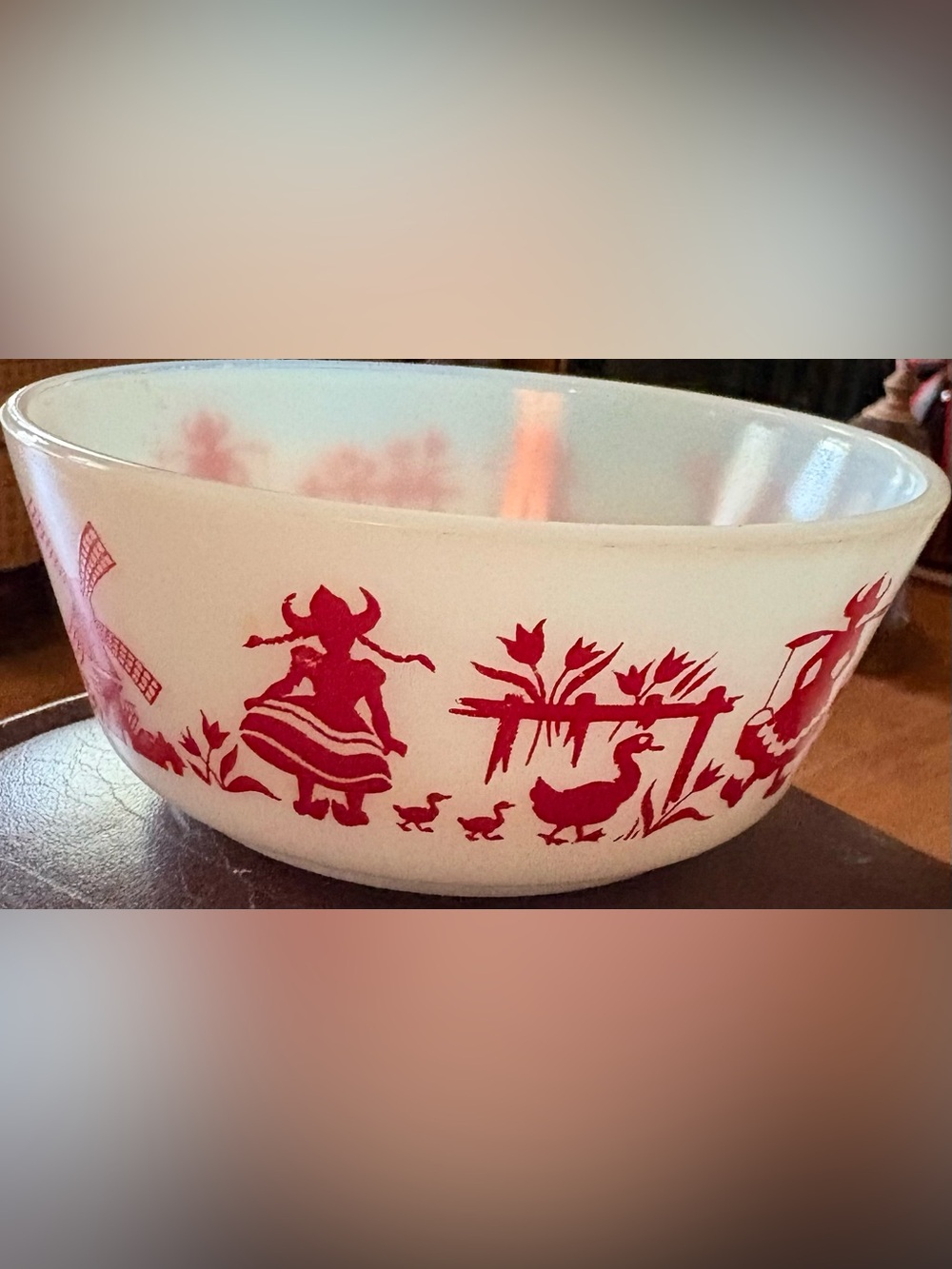 Hazel Atlas Dutch Girl + Boy, Windmill + Ducks Cereal Bowl Red, EUC